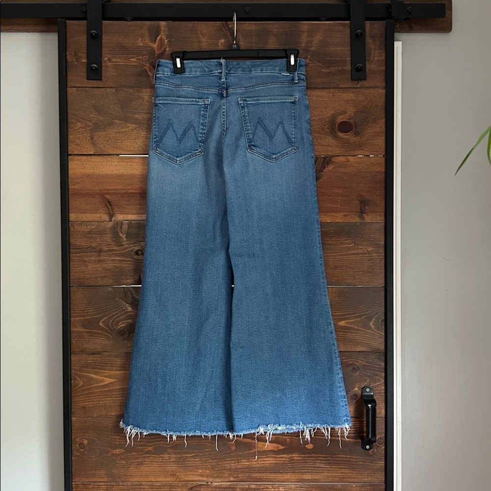 MOTHER The Roller Fray- Work Hard Play Hard Wide Leg Flare Jeans in Medium blue - Picture 3 of 6